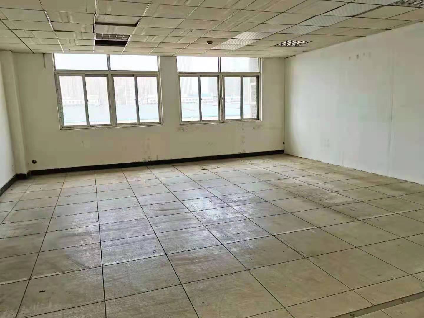 （好房源）房东直租  蔡甸500平厂房+3000平场地 交通便利