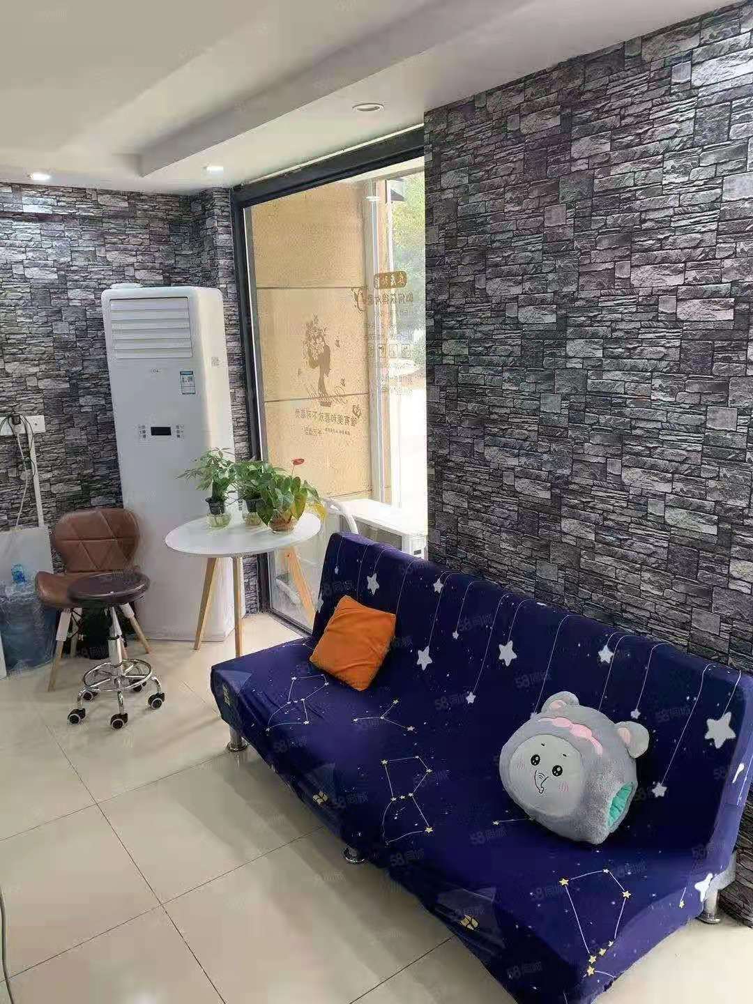 （好房源）南湖120平米精致美发店转让