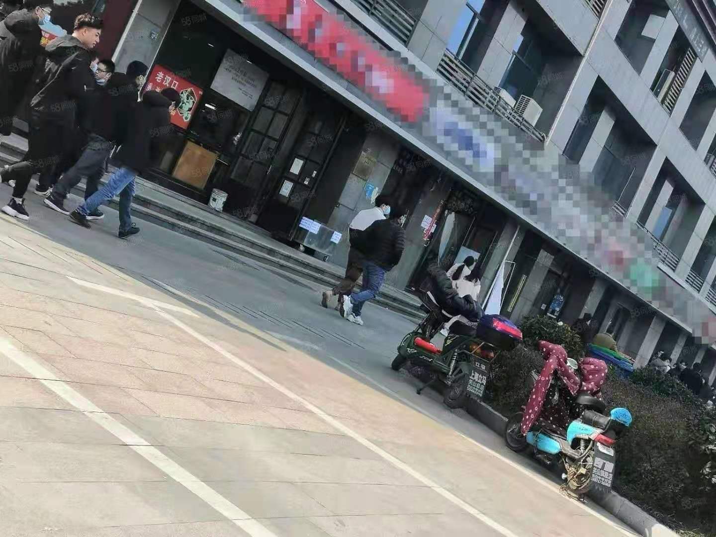 （好房源）江夏区华师北路120平足浴店转让