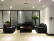 江夏滨湖路500平精装办公楼写字楼房东直租 可注册