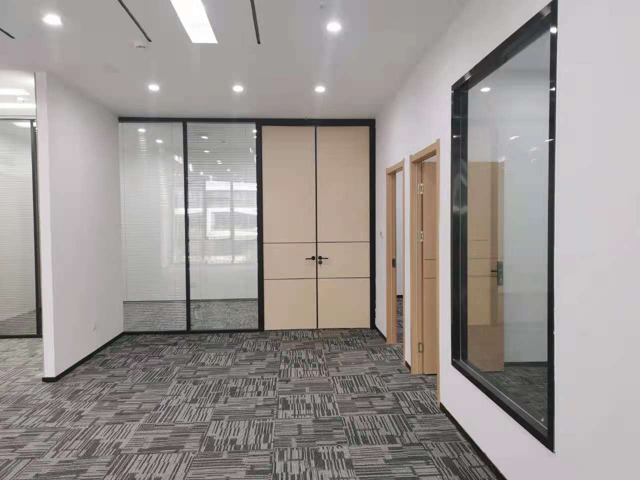 吴家山海林广场391平方精装写字楼房东直租，无中介费