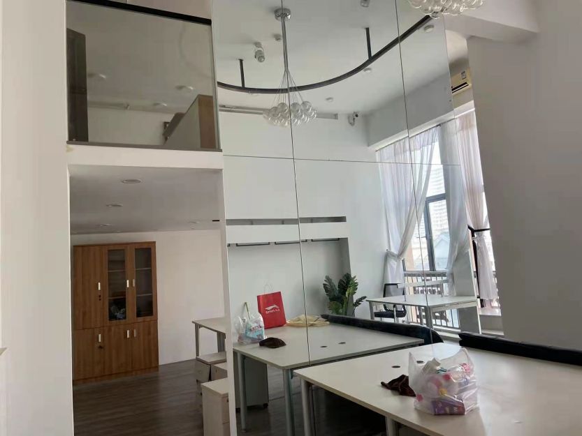 中南路奥山创意街区精装写字楼交通便利