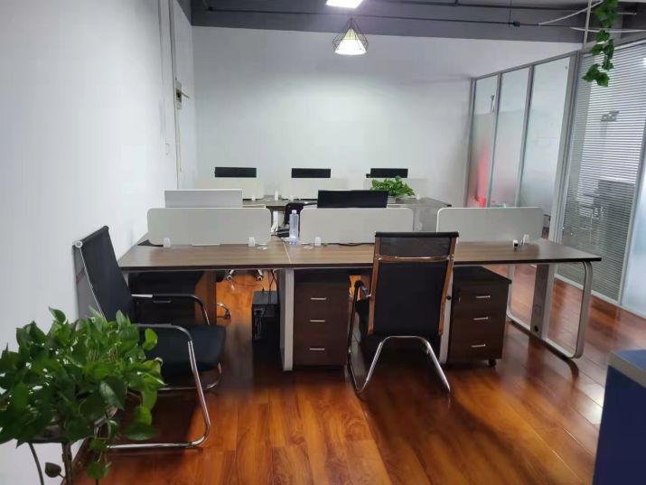 房东直租，街道口精装南国雄楚广场A1座写字楼