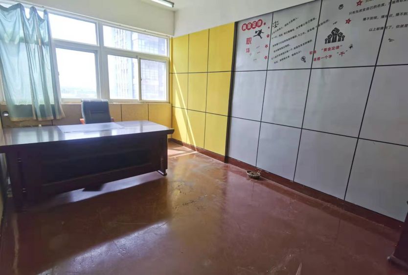 东西湖精装写字楼房东优价直租无中介费