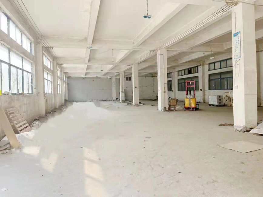 东西湖吴家山临空港大道940平厂房房东直租