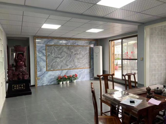 白沙洲长江鑫都精装带办公家具有庭院采光好