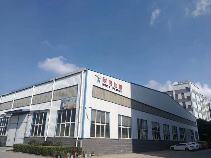 孝感107国道边（八一大桥头）标准钢构厂房房东优价直租