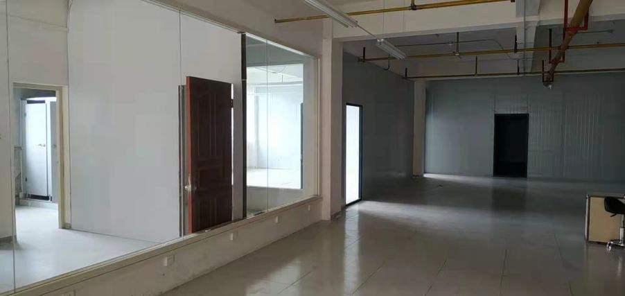 东西湖宏图大道地铁口团结激光工业园交通便利