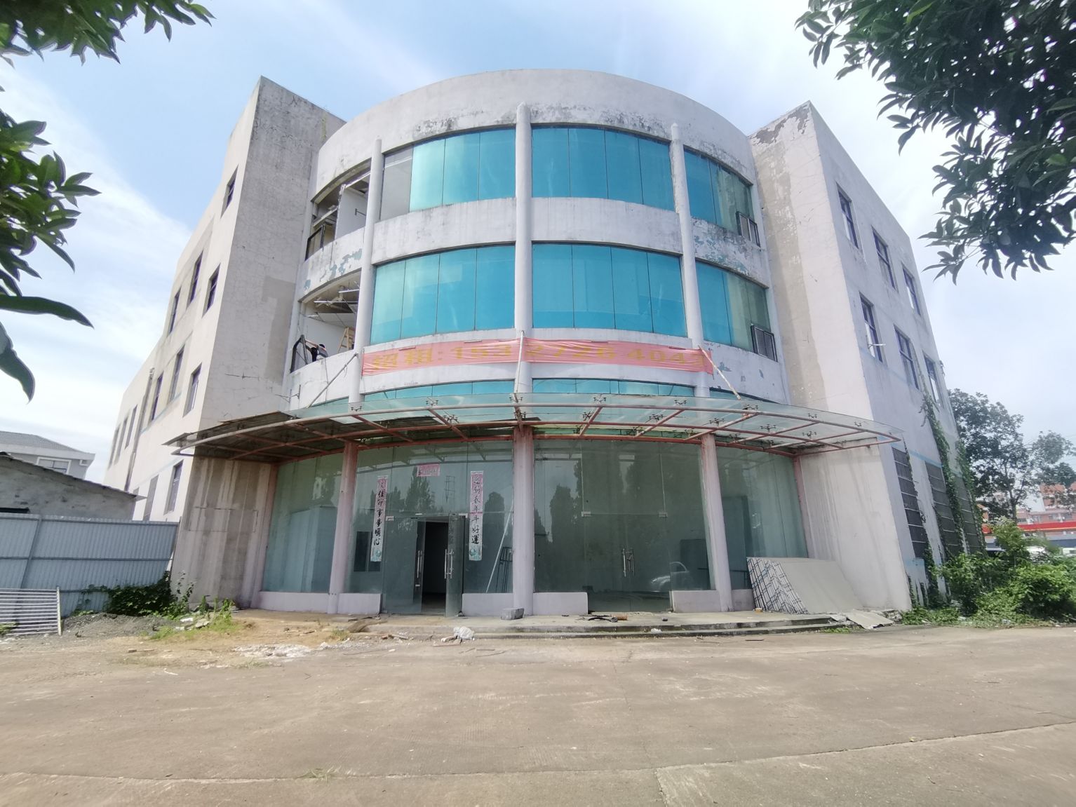 东西湖银柏路1800平框架厂房房东直租无中介费