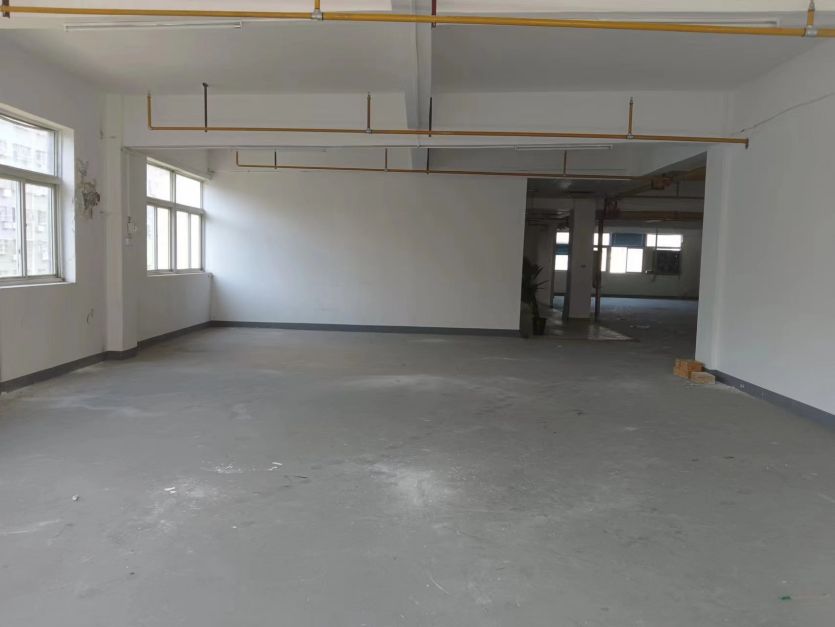 东西湖径河和昌工业园1100平厂房出租 交通便利