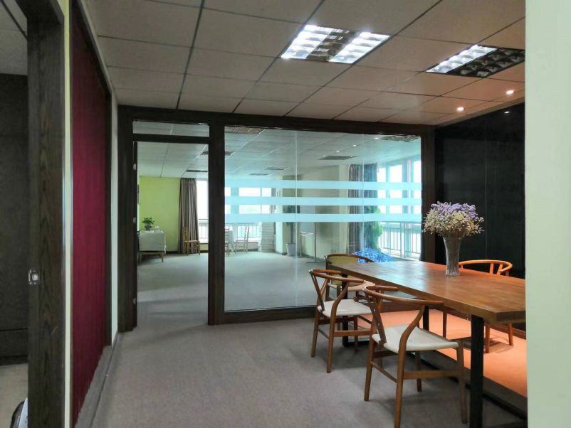 房东直租 武昌中北路楚天都市花园164平精装写字楼