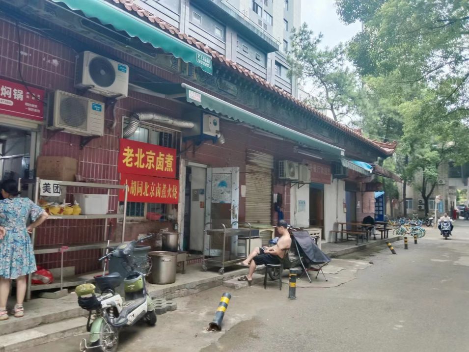 武昌临街餐饮店厨房     优价转让