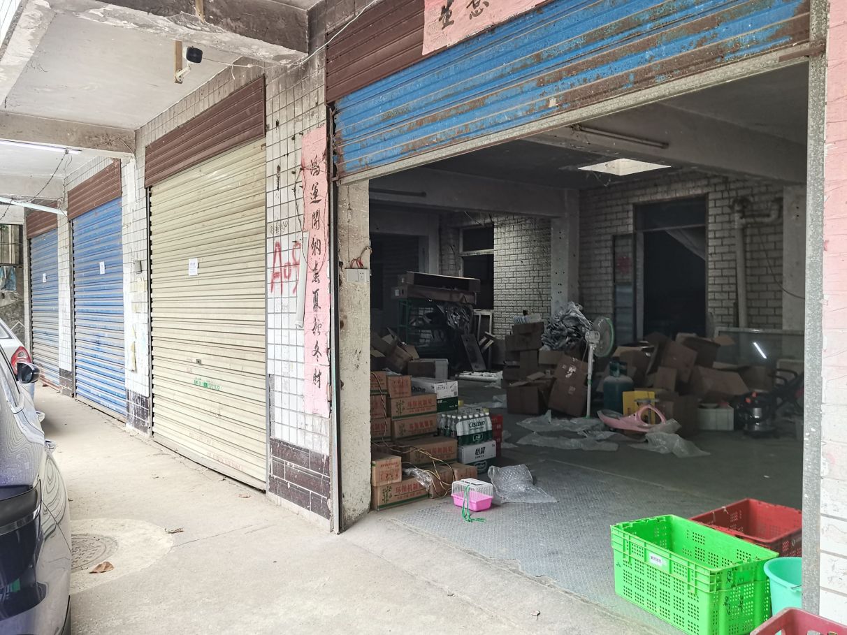 房东直租洪山鲁磨路220平仓库优价出租交通便利