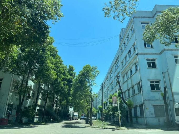 房东直租 东西湖临空港框架厂房仓库出租800平米,优价出租