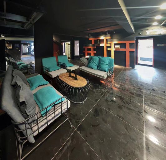 房东直租六渡桥精装写字楼500平，地铁口优价出租