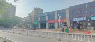 洪山曙光星城c区临街餐馆优价转让，商圈成熟客源稳定