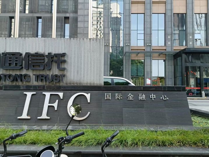 房东直租无中介费江汉新华路写字楼带办公家具