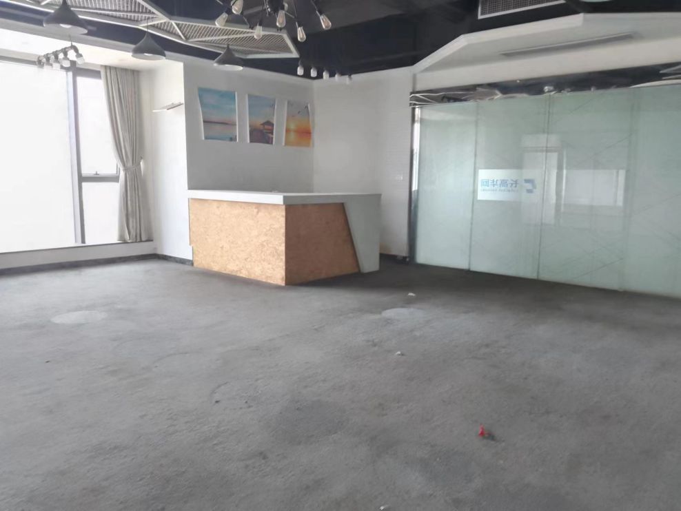 （房东直租）金银湖欧亚广场精装138平写字楼周边配套齐全