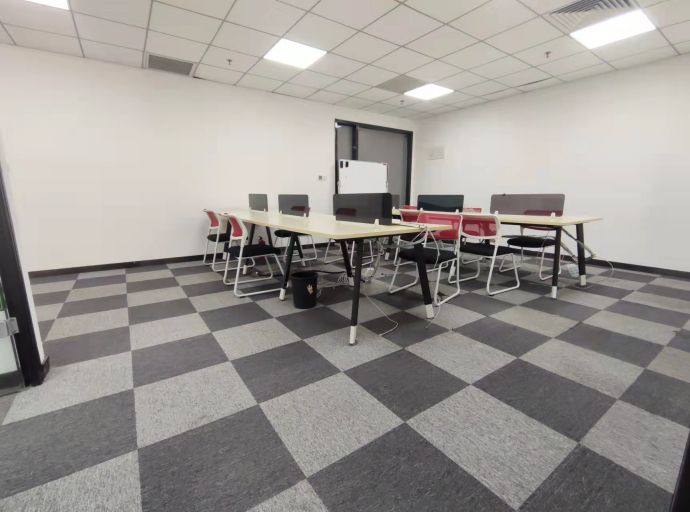 洪山区雄楚大道精装写字楼，交通便利优价出租