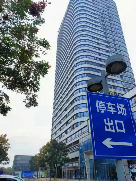 房东直租汉阳四新绿地国博财富中心108起租