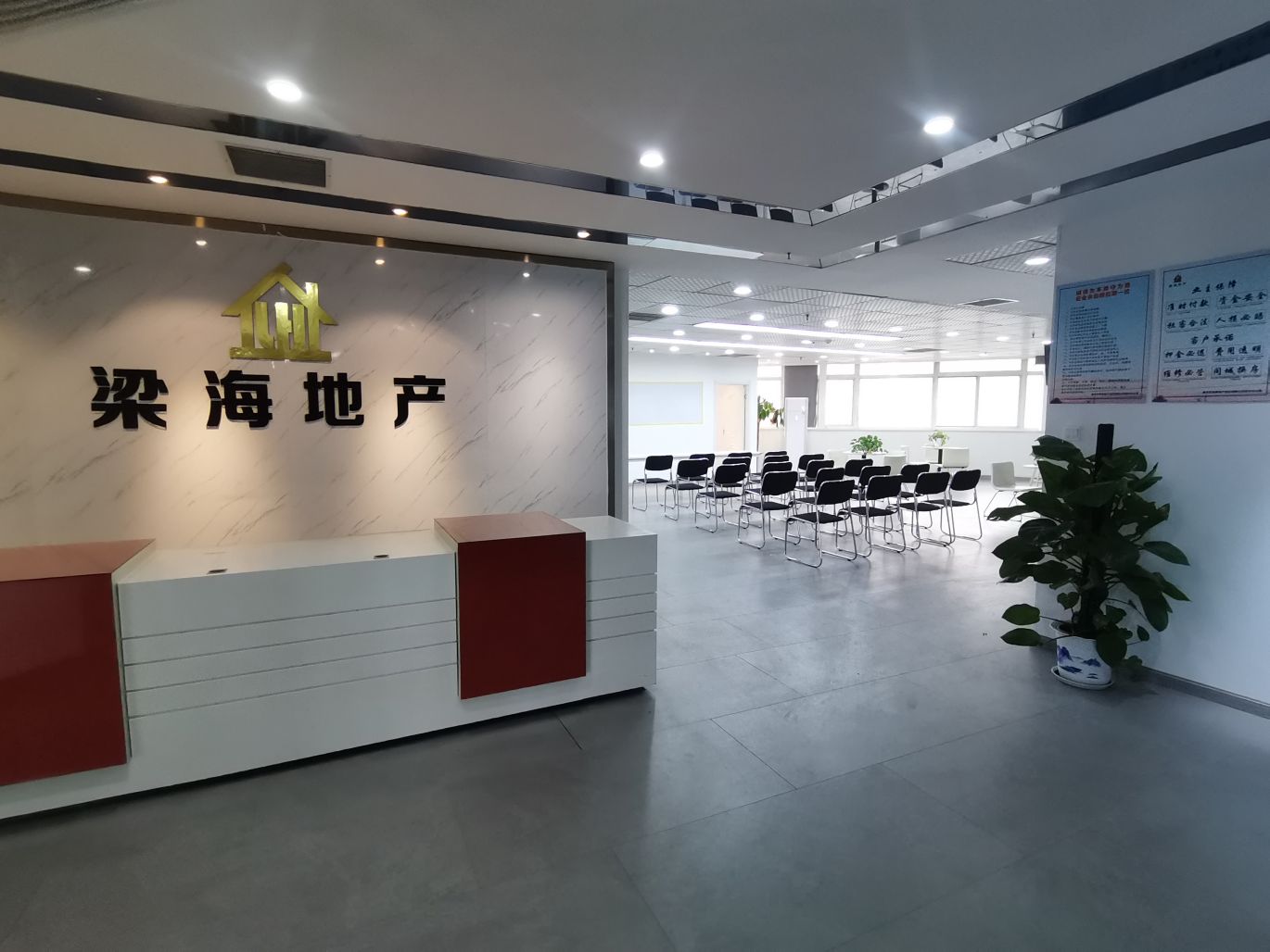 房东直租地铁口精装写字楼配套齐全优价直租