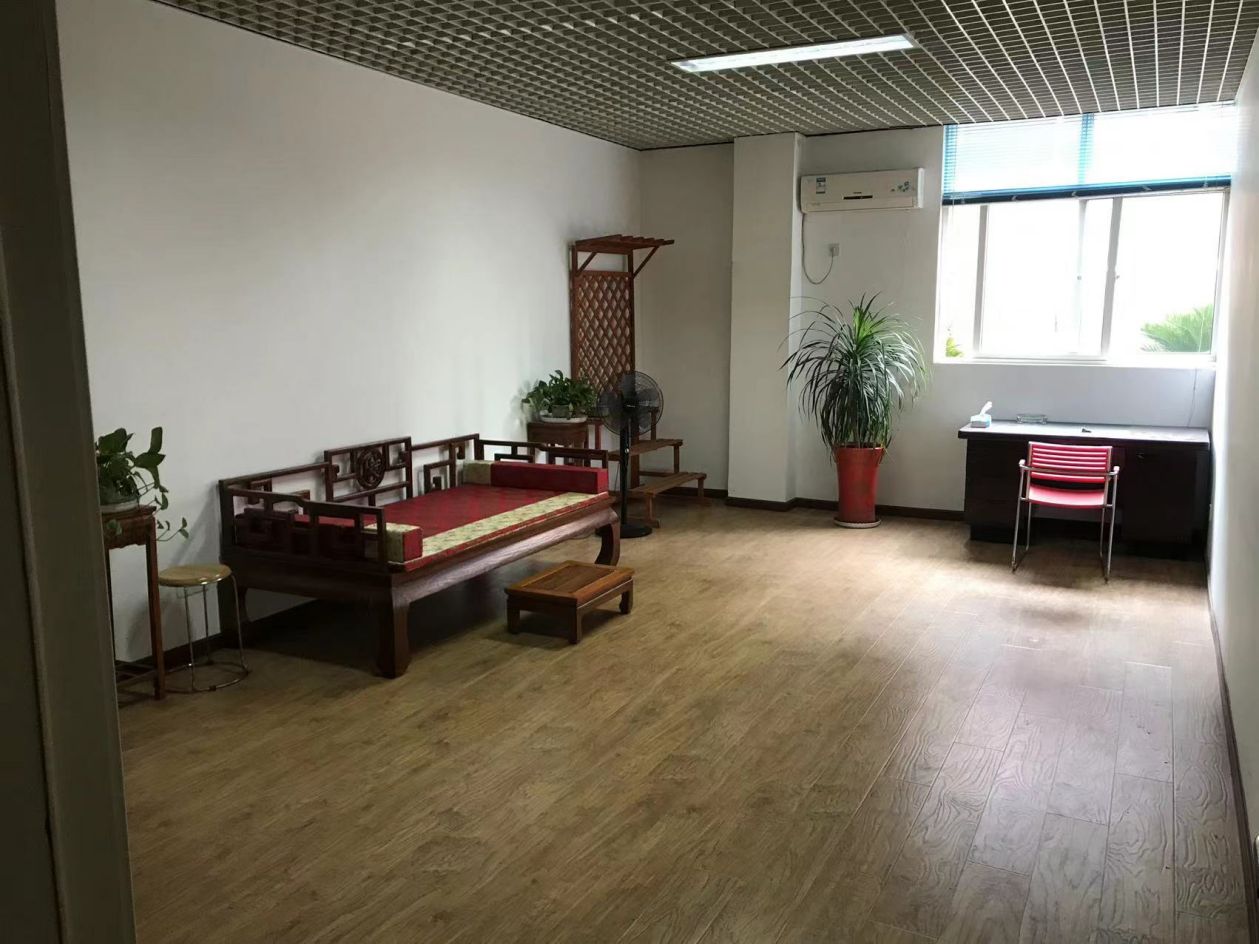 东西湖宏图大道地铁口团结激光工业园交通便利