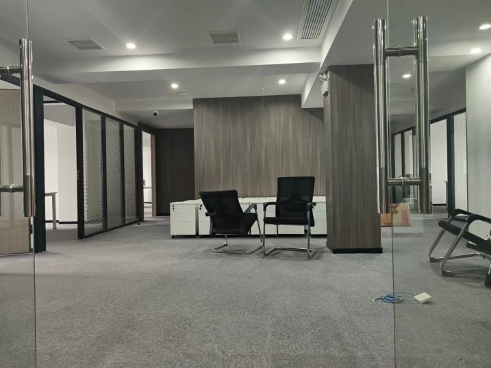 房东直租珞瑜路维多利大厦精装写字楼，配套齐全优价出租