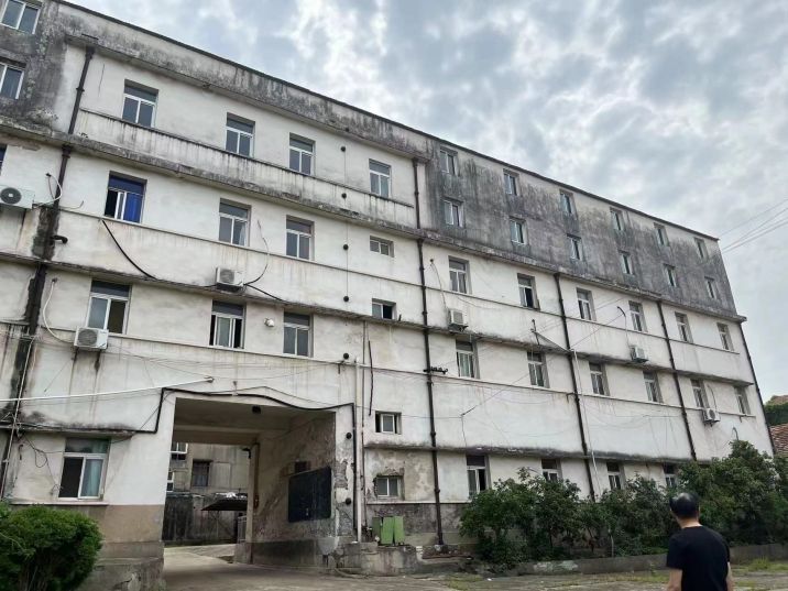 新洲阳逻独门独院15000平厂房整体出售或转让