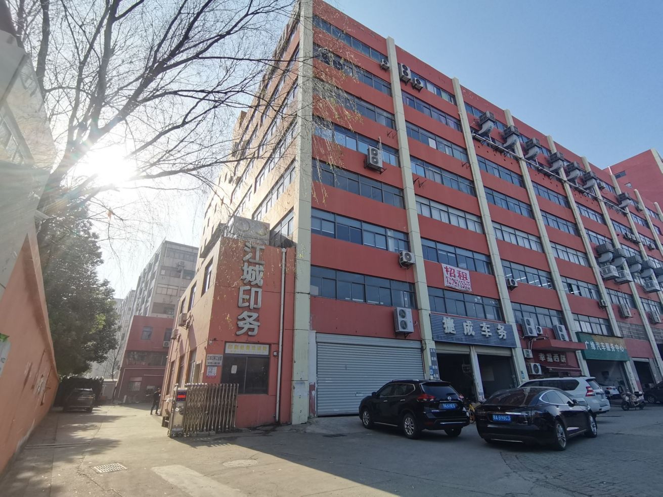 东西湖宏图一路框架厂房 房东优价直租 无中介费 配套齐全