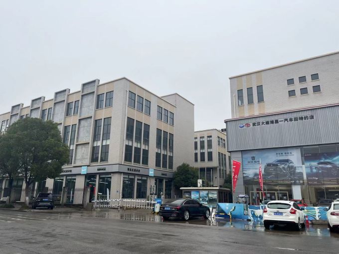 东西湖革新大道园区框架厂房 房东直租