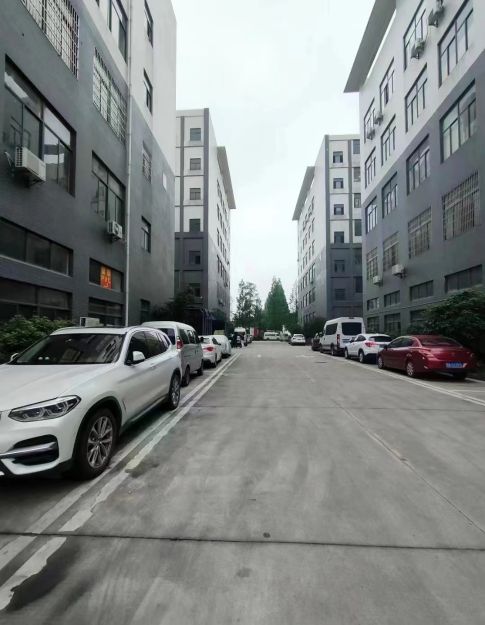 房东直租东西湖天地源企业城框架厂房857平，优价出租