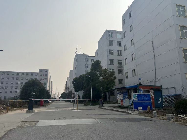 东西湖武川公路一楼框架厂房可分租