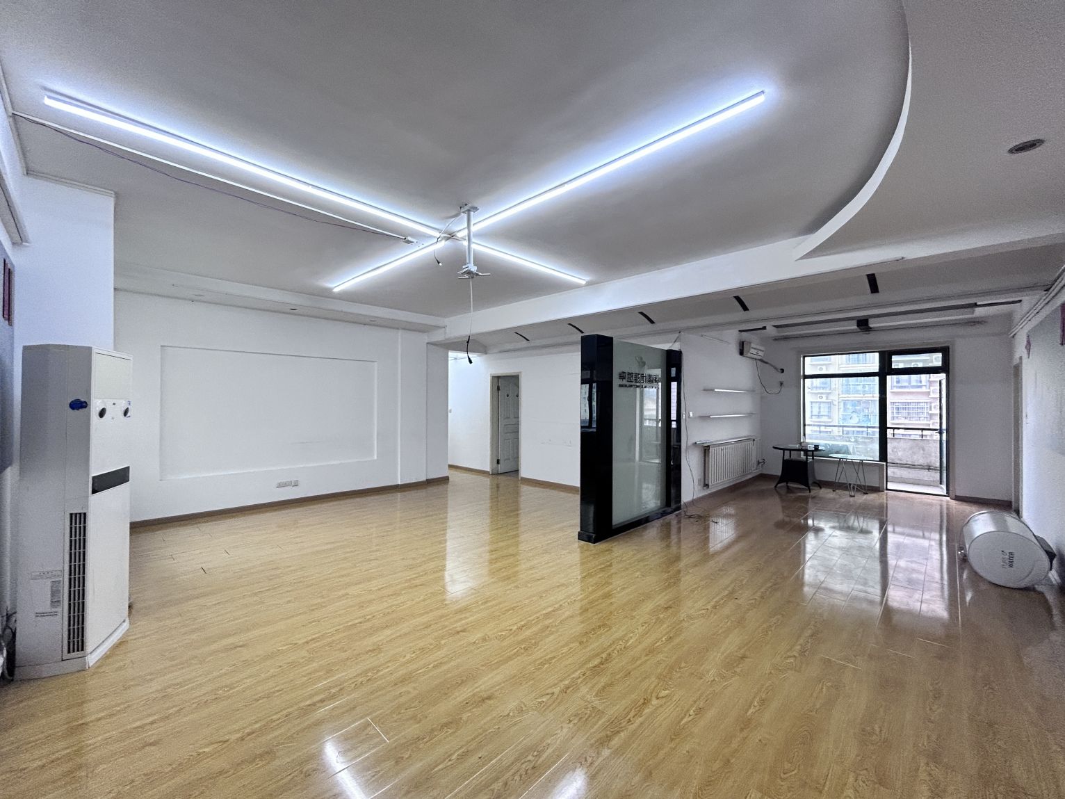 房东直租光谷大道地铁口精装办公楼配套齐全华科大旁