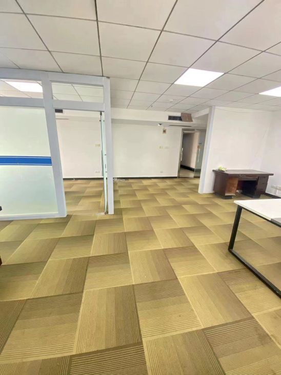 房东直租中南世纪广场120平精装修拎包入住低价招租