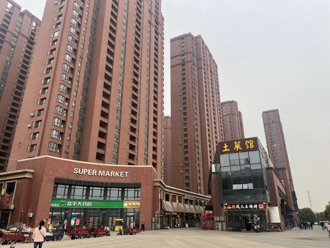 （房东直租）洪山白沙洲大道大型小区出入口临街商铺低价急租