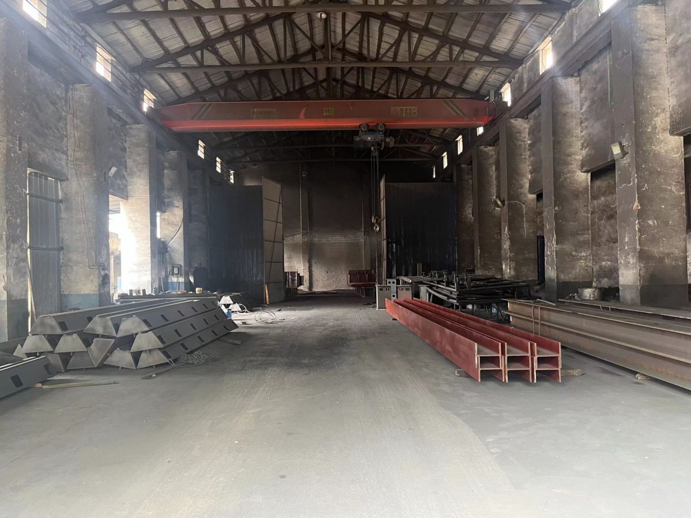 鄂州华容区600平厂房＋600平空场地房东直租交通便利