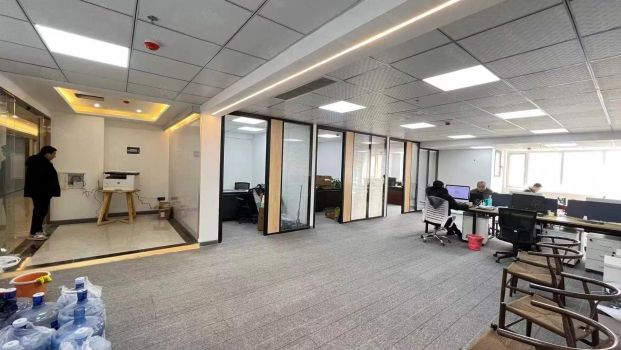 房东直租汉阳四新精装写字楼149平，优价出租