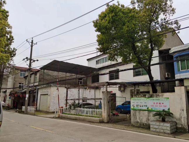 房东直租青山区落雁路李家大湾800平厂房仓库优价出租