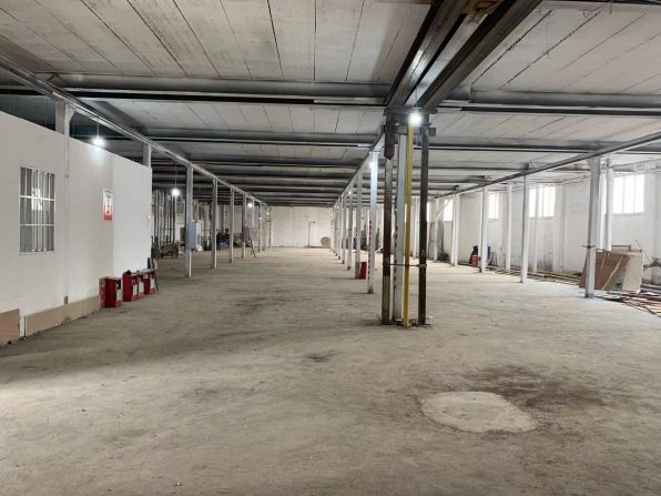 房东直租洪山野芷湖1000平标准厂房 交通便利