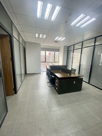 房东直租徐东时光广场B座125平豪装拎包办公低价招租