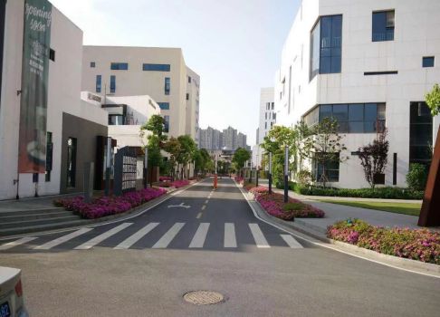 房东直租洪山创意天地200平精装写字楼优价出租