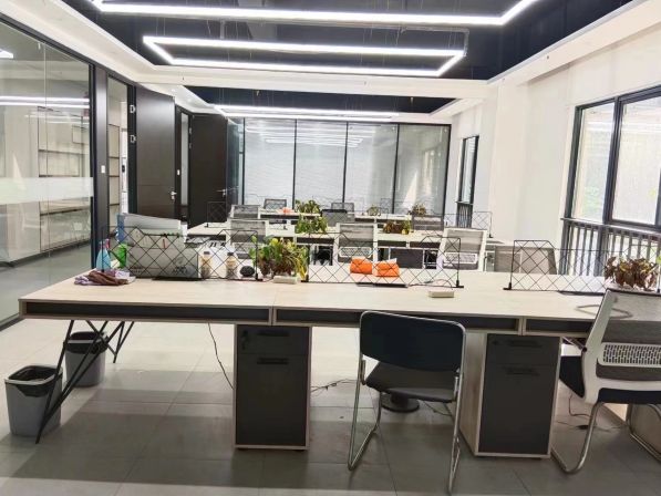 房东直租光谷芯中心513平精装修 拎包入住低价招租