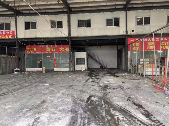 房东直租东西湖仓库2100平可分租