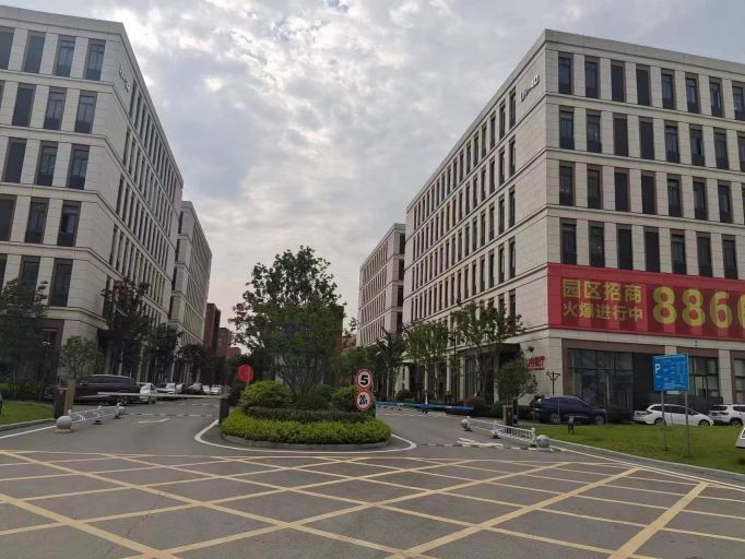 房东直租白沙洲联东U谷606平框架厂房仓库 优价出租