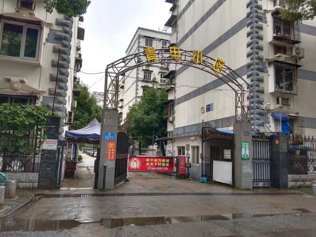 房东直租无中介武昌小区独栋仓库210平，低价出租