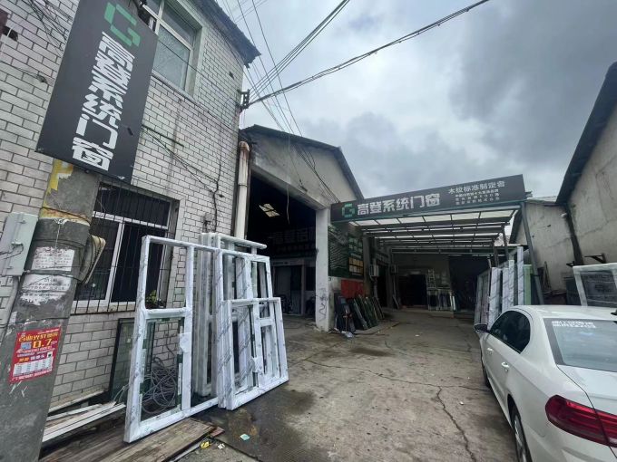 汉阳王家湾独门独院厂房砖混厂房房东直租无中介费