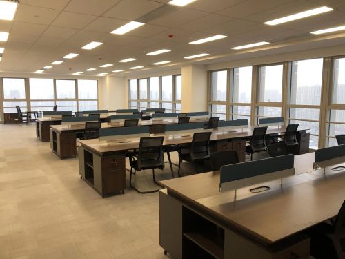 东西湖将军三路华岩大厦写字楼房东直租