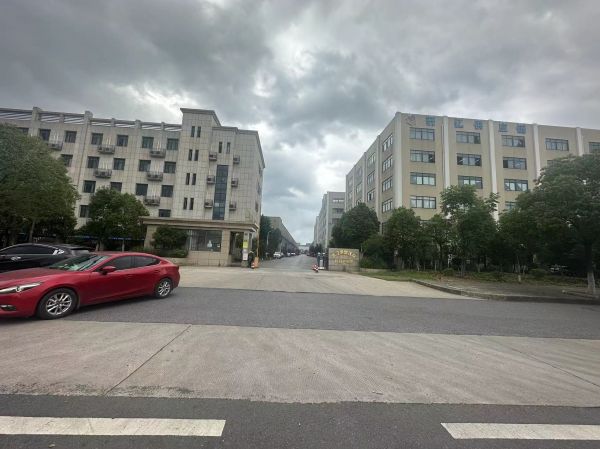 蔡甸九康大道2000平厂房仓库房东直租