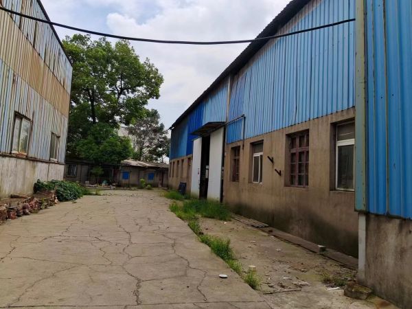 房东直租青山工业园钢构厂房仓库650平，配套齐全 优价出租