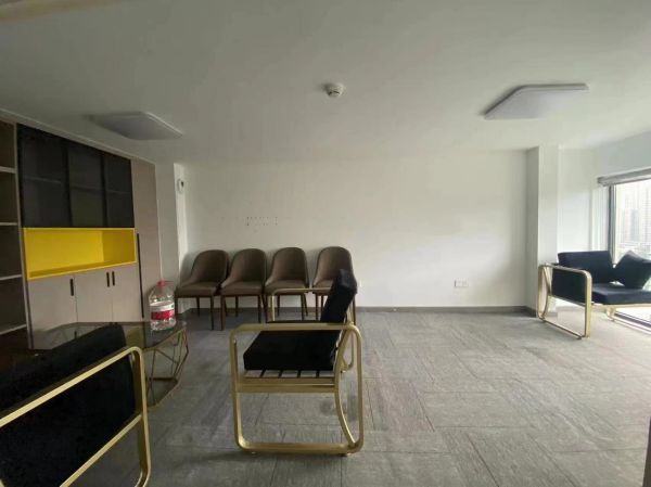 （房东直租）华宇旭辉星空精装复式120平写字楼周边配套齐全